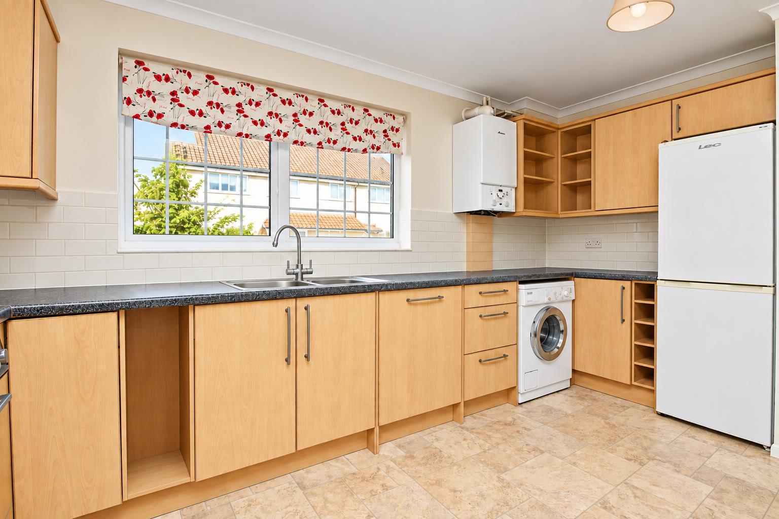 3 bed property in Cropwell Bishop, Milton Keynes
